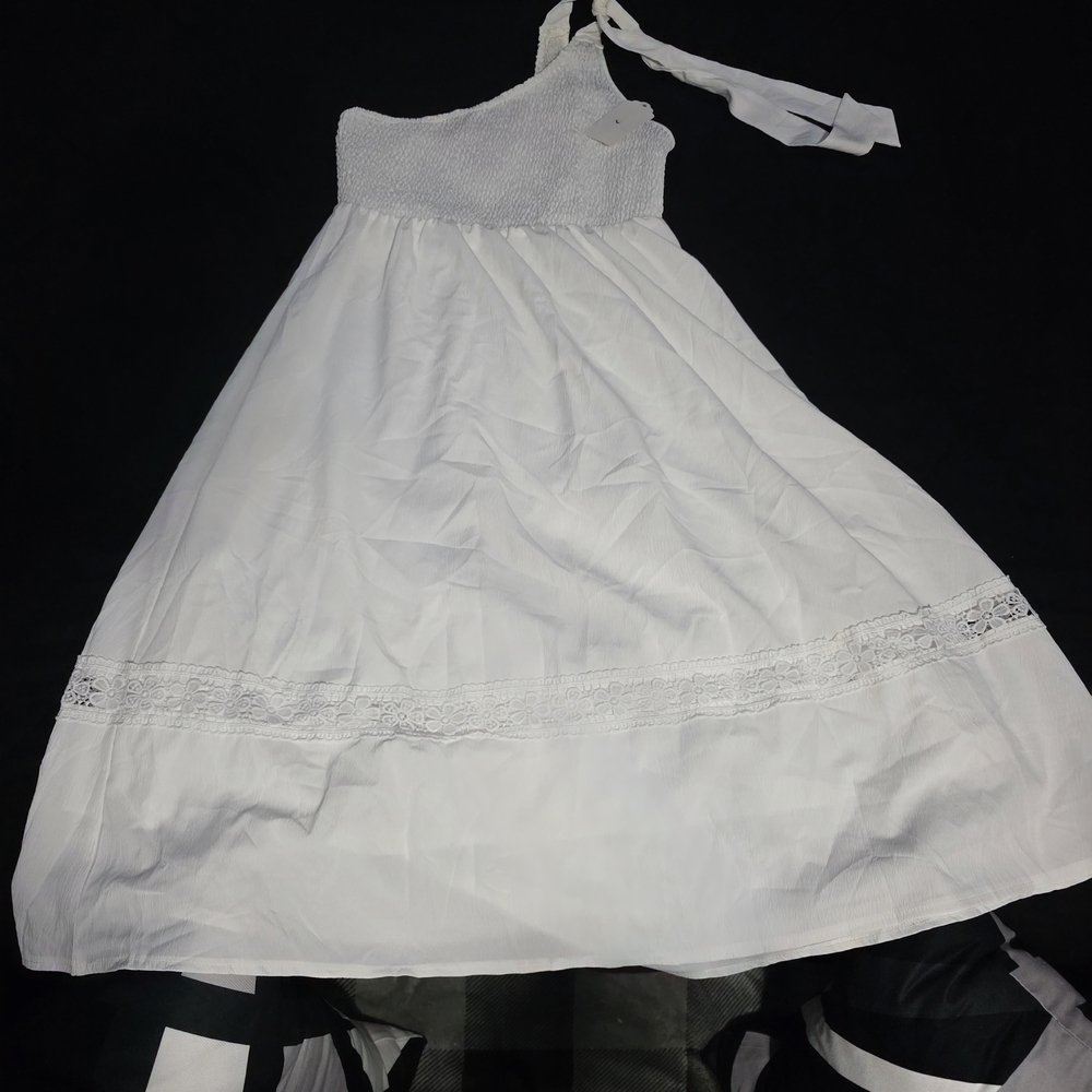 White One-Shoulder Dress with Lace Detail